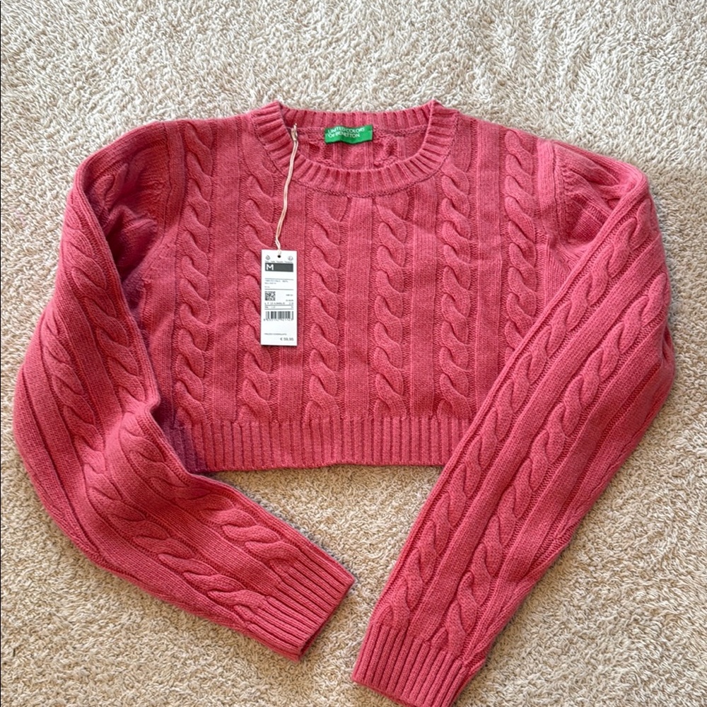 Cozy Pink Cable Knit crop Sweater nwt size medium